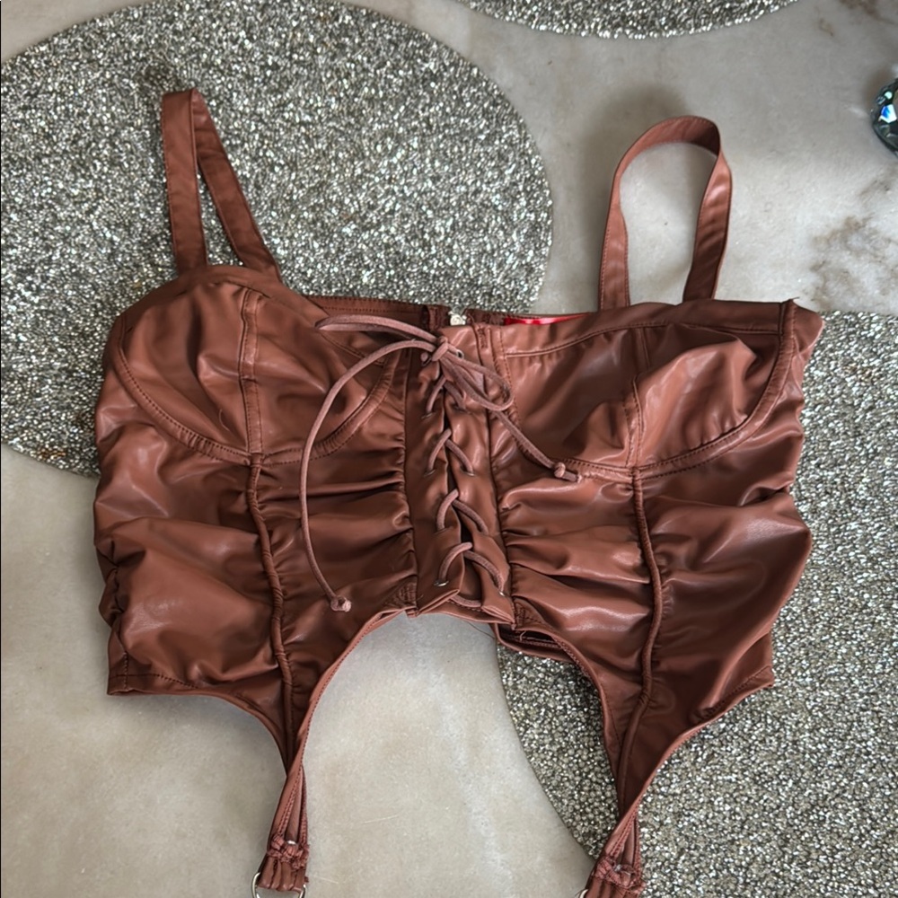 Ruched corset top med